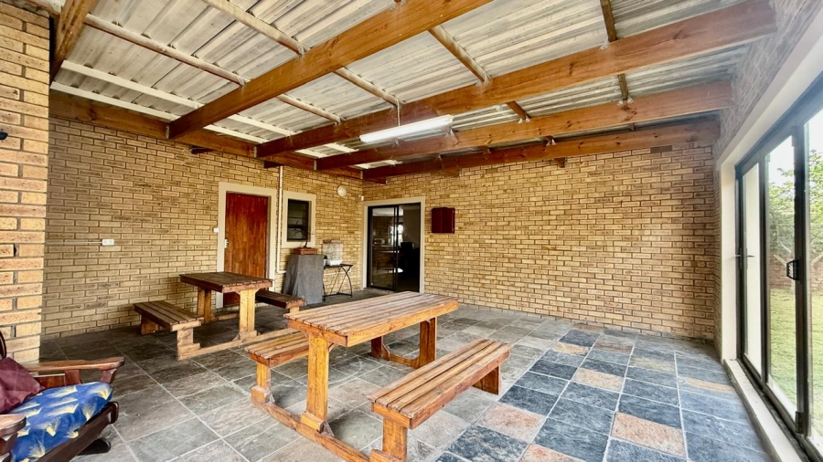 2 Bedroom Property for Sale in Parsonsvlei Eastern Cape